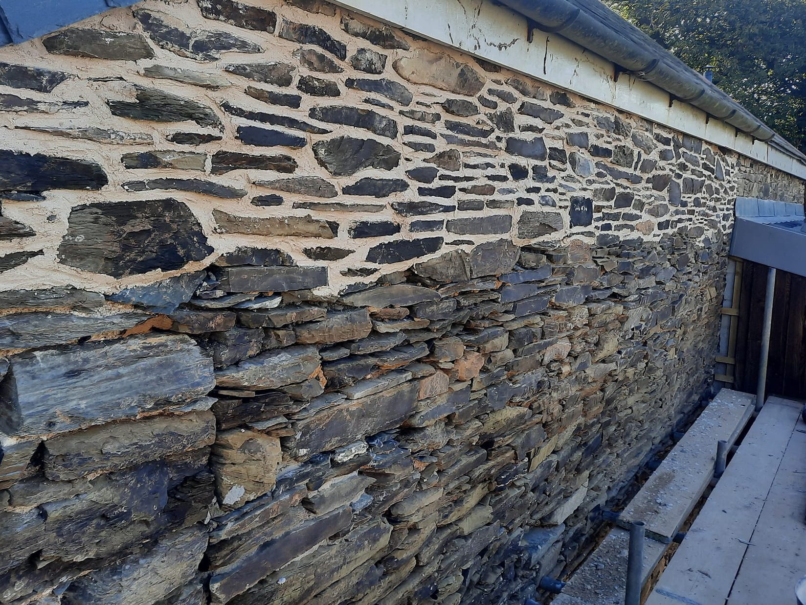 what is repointing lime